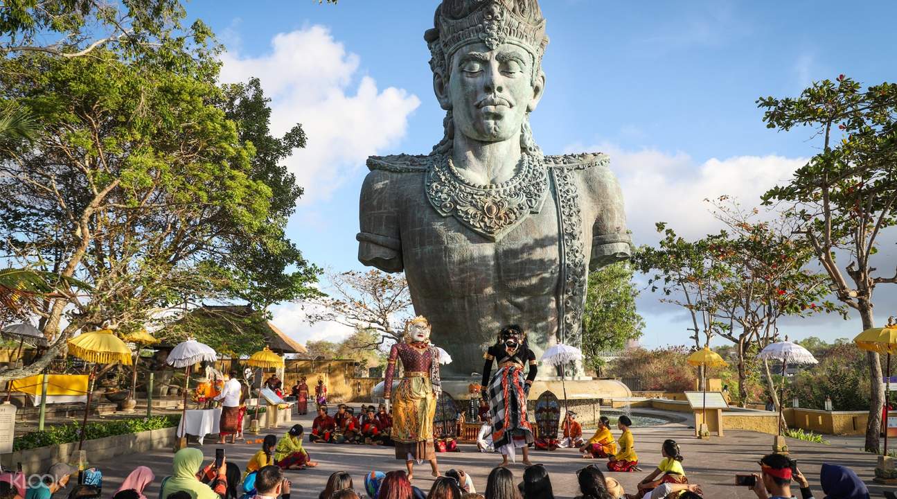 Ø­Ø¯ÙÙØ© ØºØ§Ø±ÙØ¯Ø§ ÙÙØ³ÙÙ ÙØ§ÙØ´Ø§ÙØ§ Garuda Wisnu Kencana Cultural Park